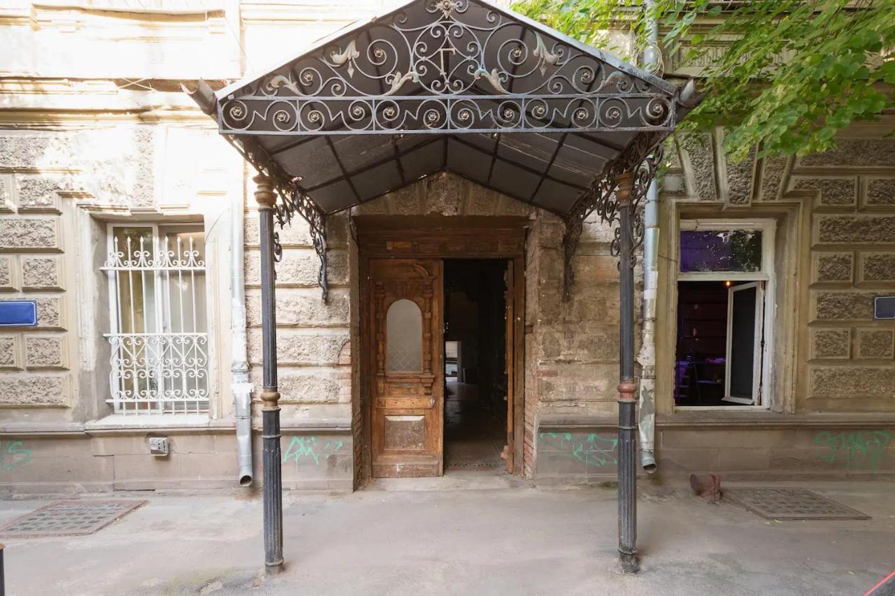 Quite Arch Attic * Тбилиси